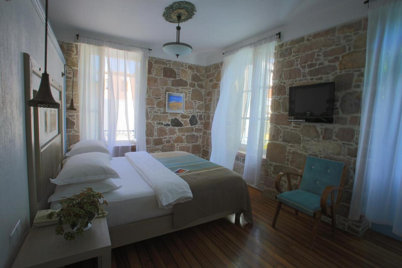 Cunda Lena Otel Ayvalı Exterior foto